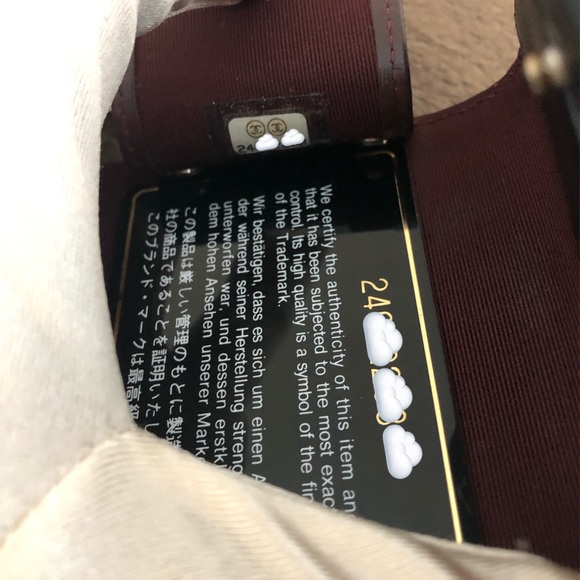 ❌SOLD❌ Chanel Black Lambskin 4 Ring Key holder - Picture 9 of 9